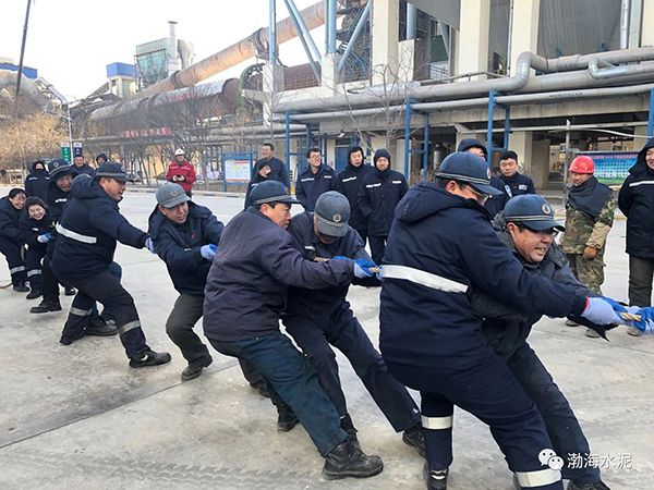 公司舉辦“愛我中華，慶祝新中國(guó)70周年”職工拔河、趣味運(yùn)動(dòng)聯(lián)誼賽——剪影
